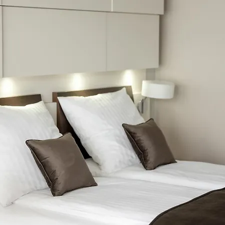Sea Breeze Prywatny Apartment W Marine Hotel Przy Plazy Apartamento *