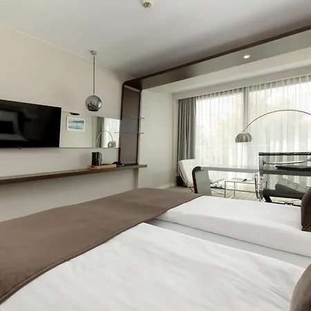 Sea Breeze Private In Marine Apartment Kolobrzeg